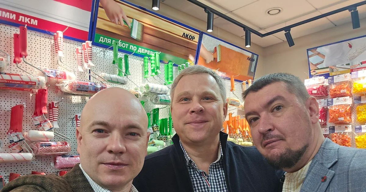 Представитель Инструмент РТ с участниками отраслевой встречи в Новосибирске