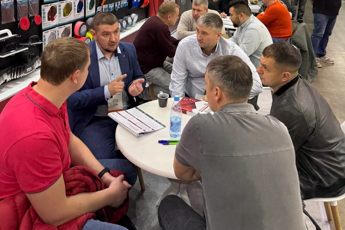 Рабочие встречи на стенде Инструмент РТ на MITEX 2025